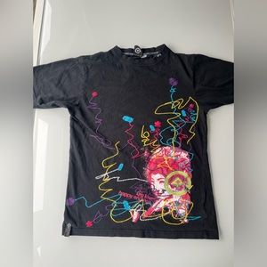 LRG Colourful graphic tee embroidered size medium